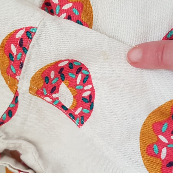 *SOLD* H&M donut print white button up  cotton shirt - Picture 8 of 8